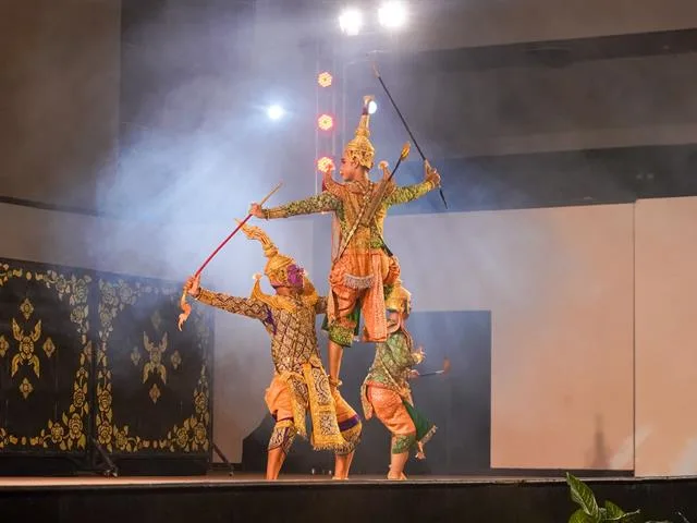 ม.พะเยา ร่วมสืบสานศิลปวัฒนธรรมไทย จัดการแสดงโขน “รามสมณะวตาร” ถ่ายทอดมรดกทางวัฒนธรรมสู่เยาวชนพะเยา