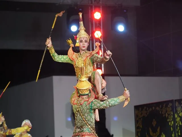 ม.พะเยา ร่วมสืบสานศิลปวัฒนธรรมไทย จัดการแสดงโขน “รามสมณะวตาร” ถ่ายทอดมรดกทางวัฒนธรรมสู่เยาวชนพะเยา