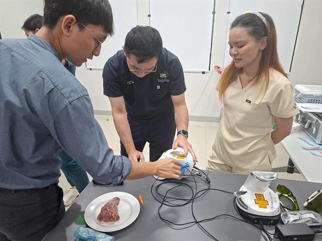 คณะทันตแพทยศาสตร์ มหาวิทยาลัยพะเยา จัดอบรมเลเซอร์ทางทันตแพทย์ เสริมสร้างความรู้และทักษะด้านการประยุกต์ใช้เลเซอร์ในงานทันตกรรม