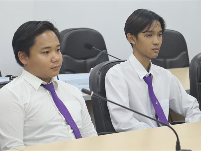 คณะรัฐศาสตร์และสังคมศาสตร์ 