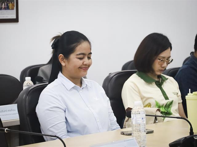 คณะรัฐศาสตร์และสังคมศาสตร์ 