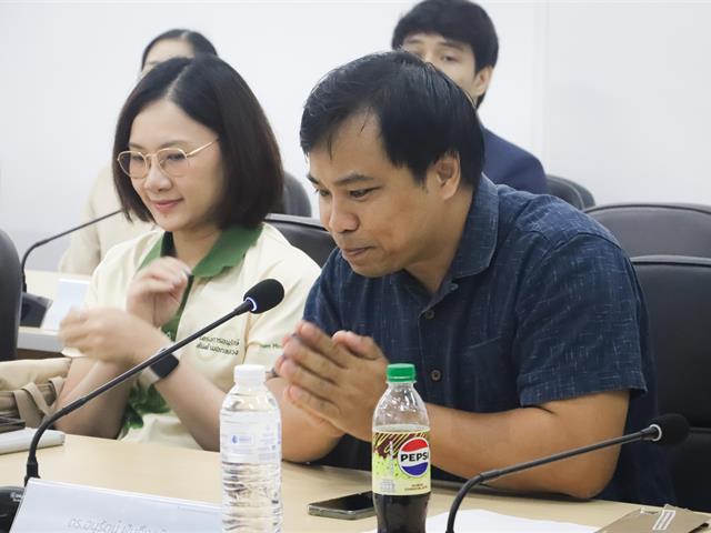คณะรัฐศาสตร์และสังคมศาสตร์ 