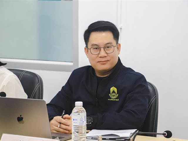 คณะรัฐศาสตร์และสังคมศาสตร์ 