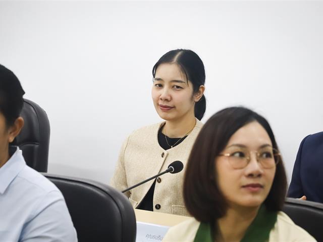 คณะรัฐศาสตร์และสังคมศาสตร์ 