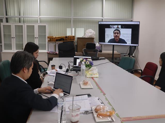 คณะรัฐศาสตร์และสังคมศาสตร์ 
