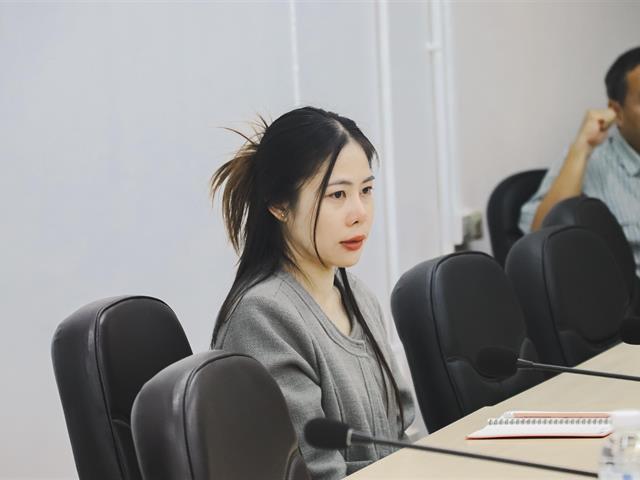 คณะรัฐศาสตร์และสังคมศาสตร์ 