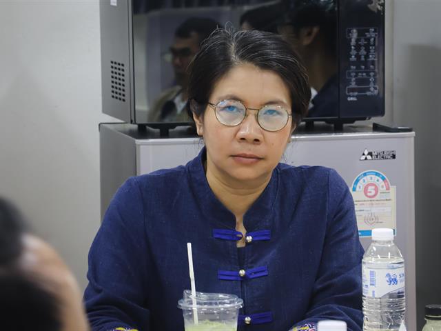 คณะรัฐศาสตร์และสังคมศาสตร์ 