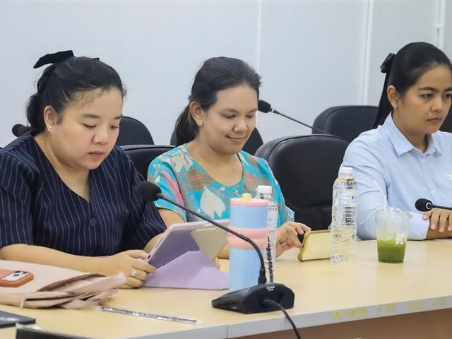 คณะรัฐศาสตร์และสังคมศาสตร์ 