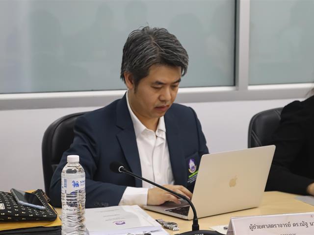 คณะรัฐศาสตร์และสังคมศาสตร์ 
