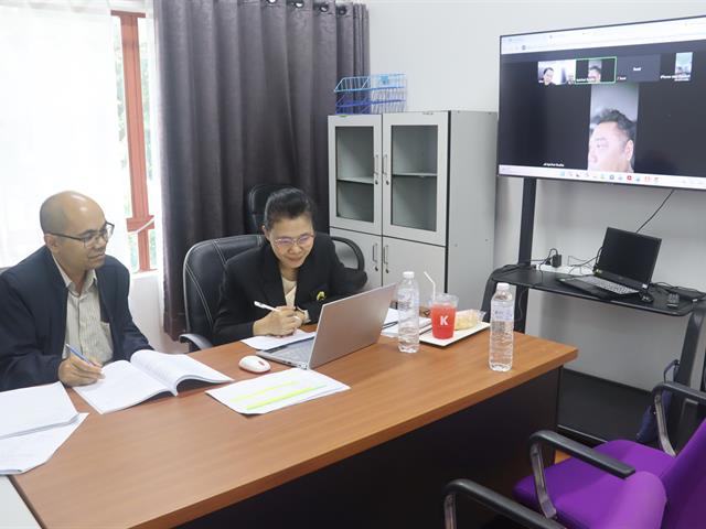 คณะรัฐศาสตร์และสังคมศาสตร์ 