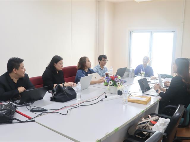 คณะรัฐศาสตร์และสังคมศาสตร์ 