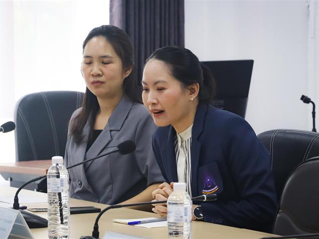 คณะรัฐศาสตร์และสังคมศาสตร์ 