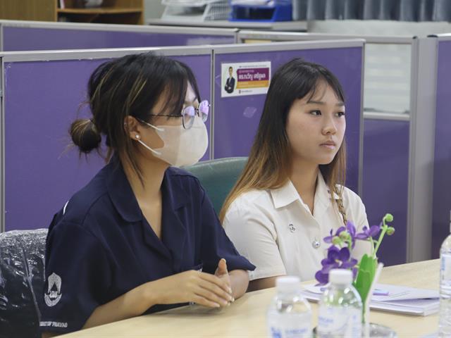 คณะรัฐศาสตร์และสังคมศาสตร์ 