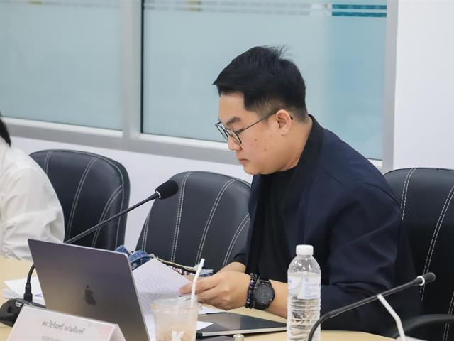 คณะรัฐศาสตร์และสังคมศาสตร์ 