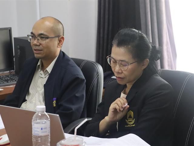 คณะรัฐศาสตร์และสังคมศาสตร์ 