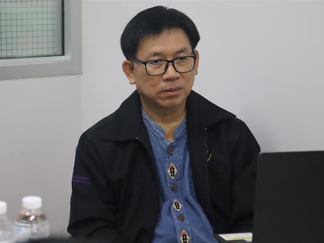 คณะรัฐศาสตร์และสังคมศาสตร์ 