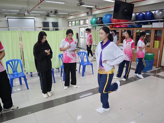สาขากายภาพบำบัด คณะสหเวชศาสตร์ ม.พะเยา บูรณาการเรียนการสอนสู่บริการวิชาการ จัดตรวจสมรรถภาพทางกายเสริมสร้างสุขภาวะประชาคม มพ