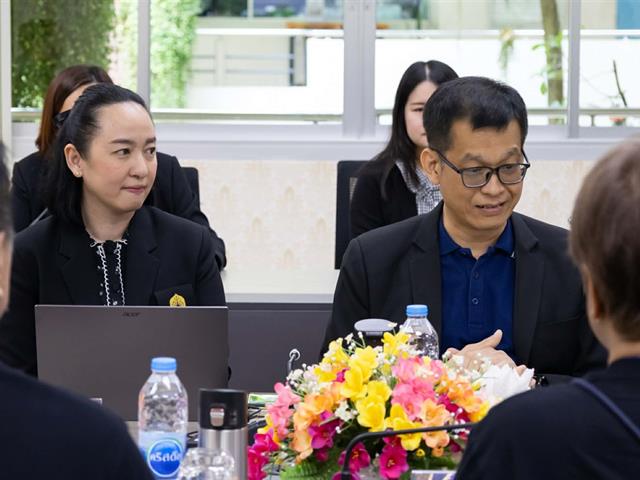 คณะศิลปศาสตร์ มหาวิทยาลัยพะเยา ต้อนรับคณะศึกษาดูงานจากมหาวิทยาลัยเทคโนโลยีราชมงคลตะวันออก