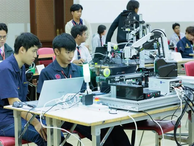นิสิตวิศวกรรมเครื่องกล ม.พะเยา โชว์ศักยภาพเวทีระดับชาติ คว้า TOP 10 การแข่งขันหุ่นยนต์ปัญญาประดิษฐ์ BRICS Skill Competition Thailand 2026