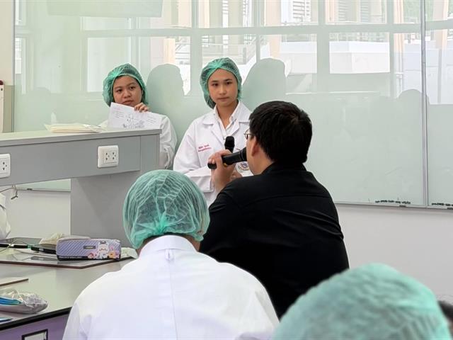 ปฏิบัติการรายวิชา ศาสตร์แห่งน้ำหอมและสุคนธบำบัด เรื่อง Principle and basic fragrance compounding;  accord creation, simple mix theory and complex mix theory