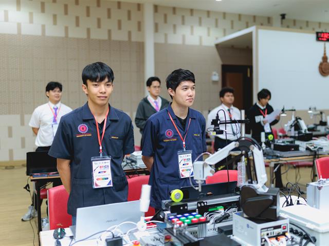 ENG-ME-BRICS (12).jpg