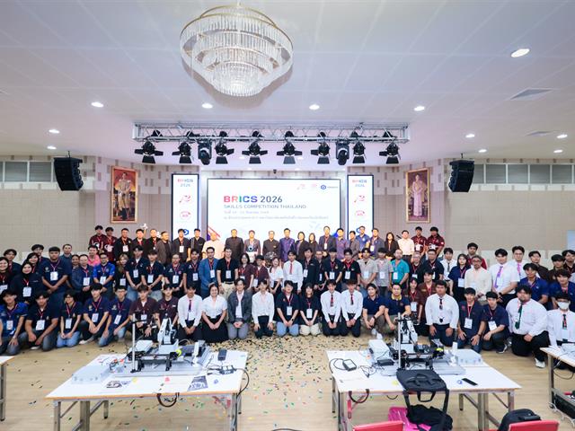 ENG-ME-BRICS (70).jpg