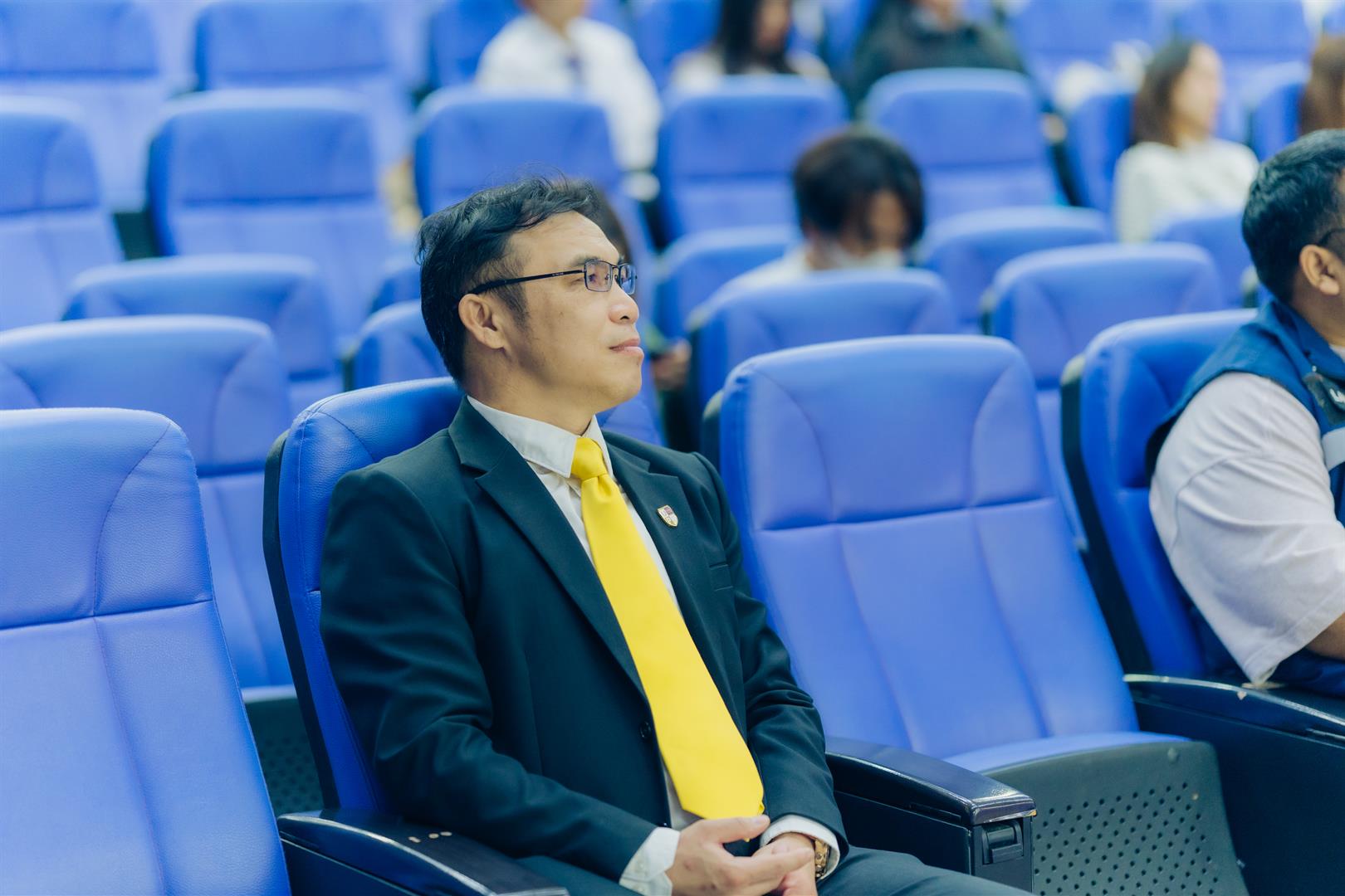 ฝึกงานวิชาชีพนักกฎหมาย