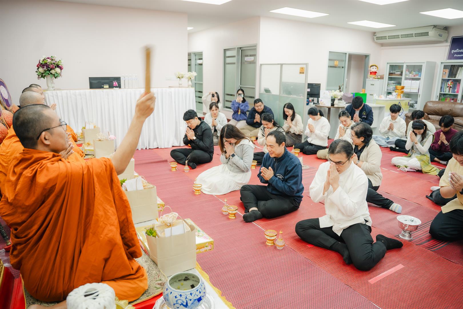 ทำบุญปีใหม่คณะนิติศาสตร์