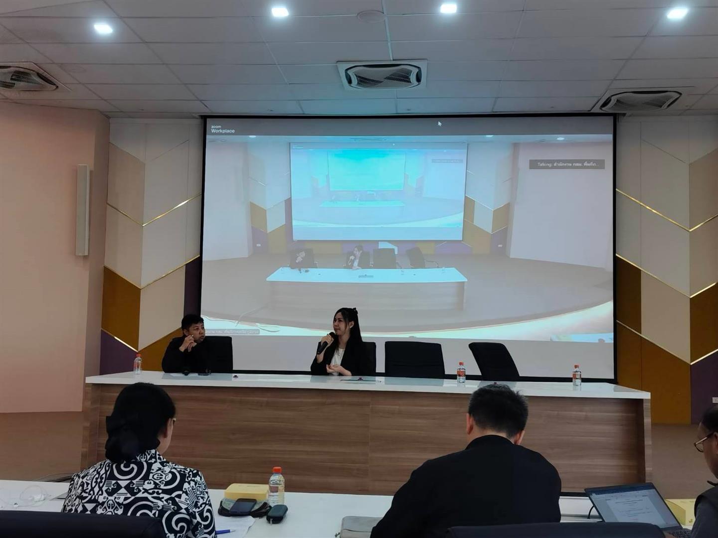 นิสิตไร้สัญชาติ