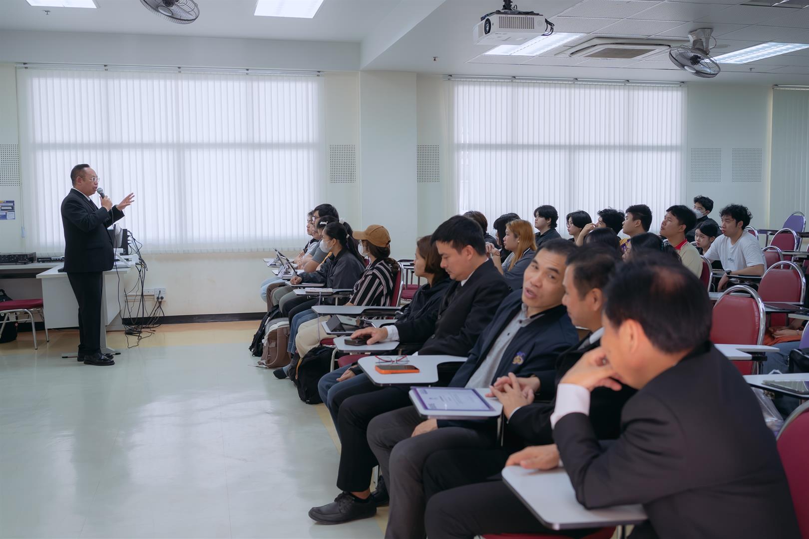 สภาทนายความในพระบรมราชูปถัมภ์