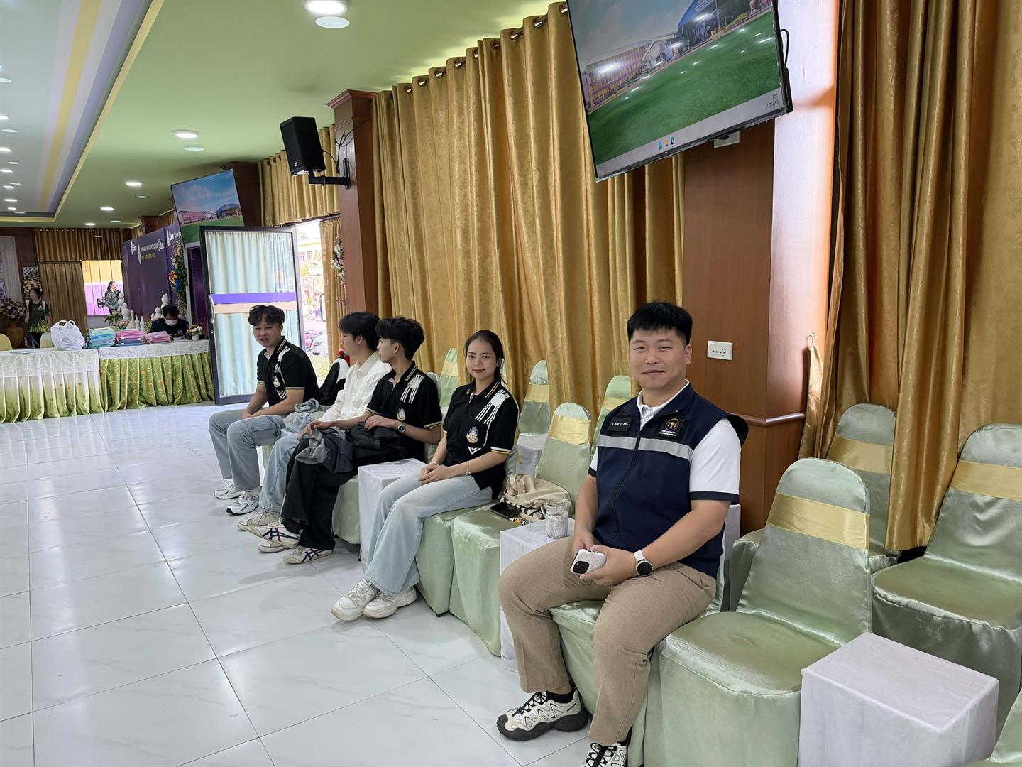 ชุมชนยุคใหม่รู้เท่าทันภัยบนโลกออนไลน์