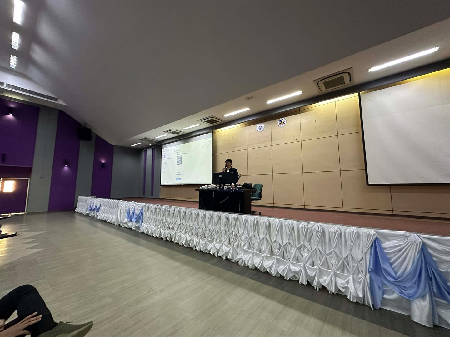 ฝึกงานนักกฎหมาย