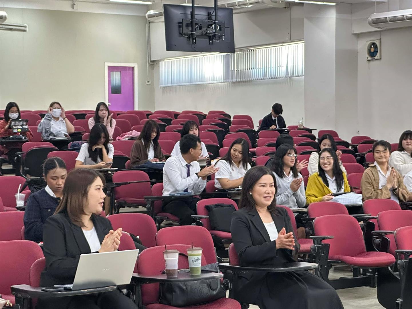 ฝึกงานนักกฎหมาย