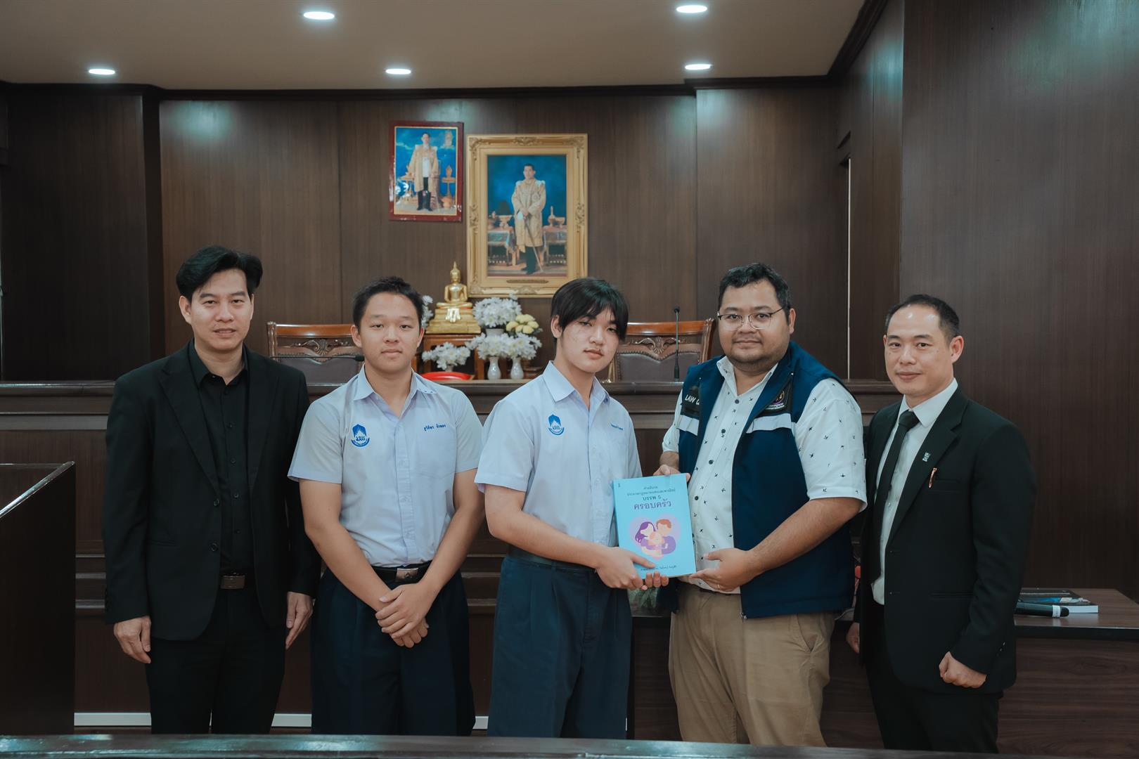 ศาลจำลอง