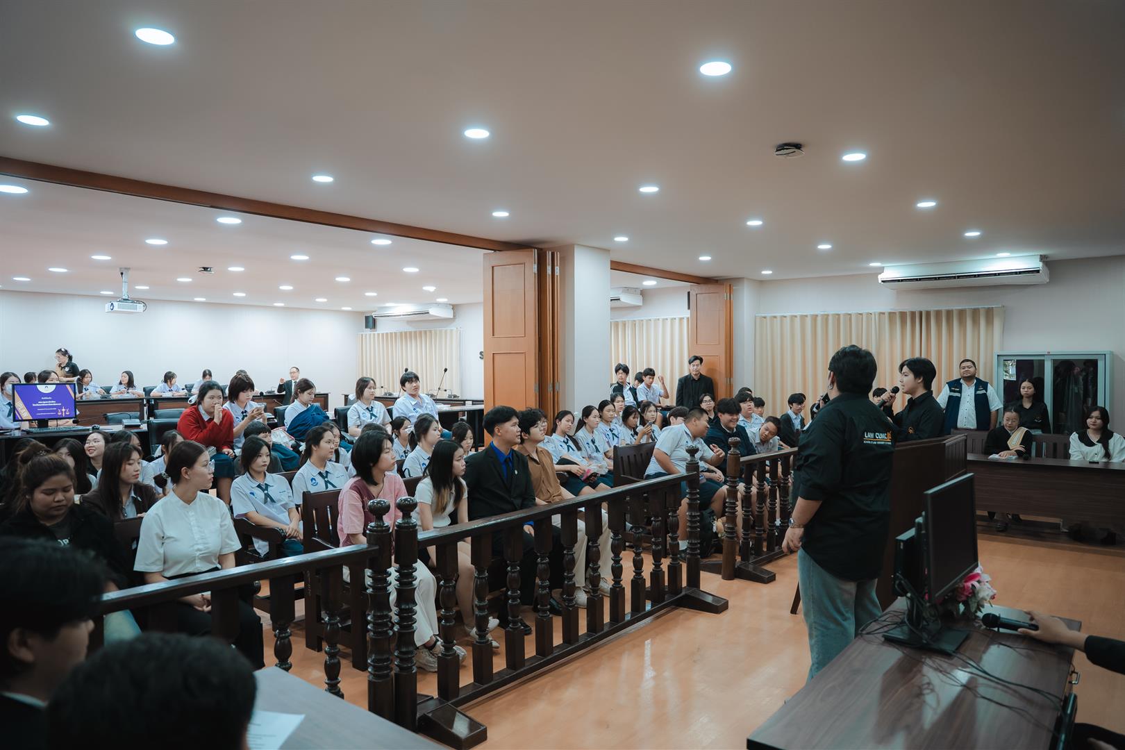 ศาลจำลอง