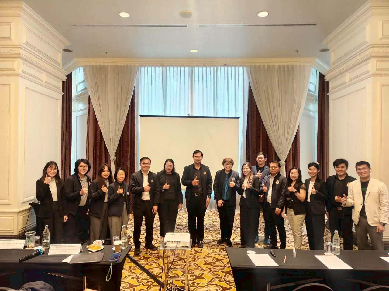 คณะนิติศาสตร์ มหาวิทยาลัยพะเยา  เข้าร่วมโครงการนำเสนอความก้าวหน้างานวิจัย ภายใต้โครงการพัฒนานักวิจัยและติดตามผลการดำเนินงานจากทุน Fundamental Fund (FF) ประจำปีงบประมาณ พ.ศ. 2568–2569 พร้อมเข้าร่วมกิจกรรม Area-based Research Publication Camp ระหว่างวันที่ 23–25 มีนาคม 2569 ณ โรงแรมเซ็นทารา ริเวอร์ไซด์ จังหวัดเชียงใหม่ 