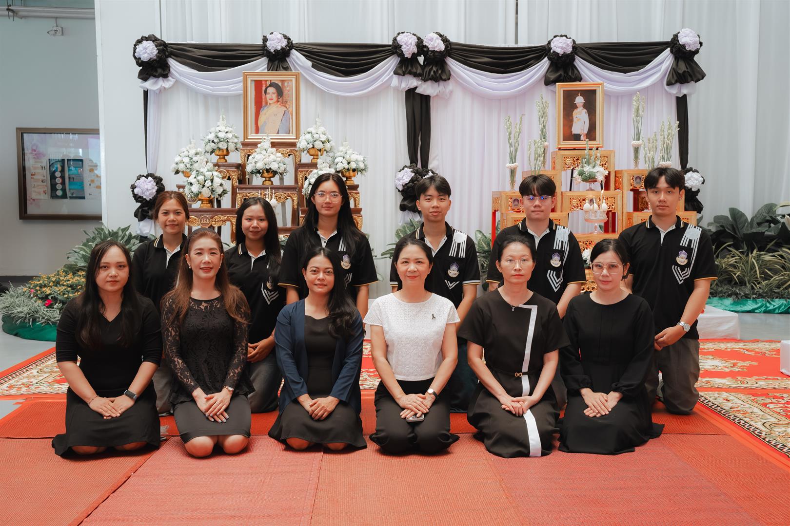 พิธีตักบาตรอุทิศถวายเป็นพระกุศล