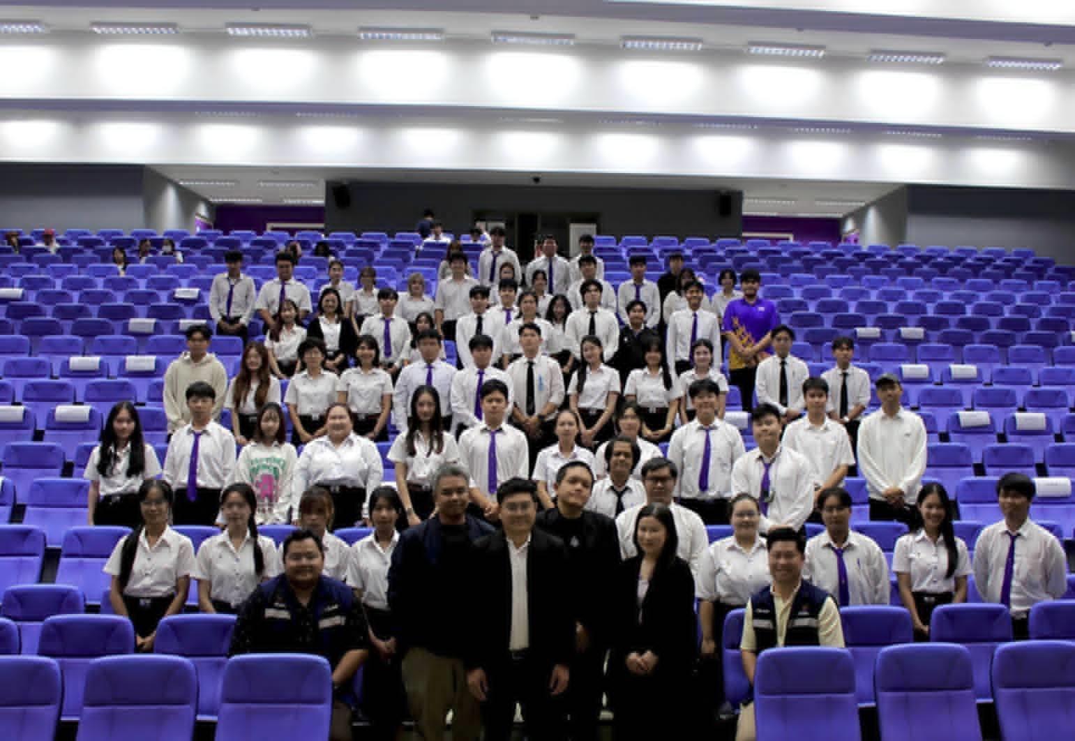 โดยรูปแบบ การแข่งขันตอบปัญหาทางกฎหมาย 