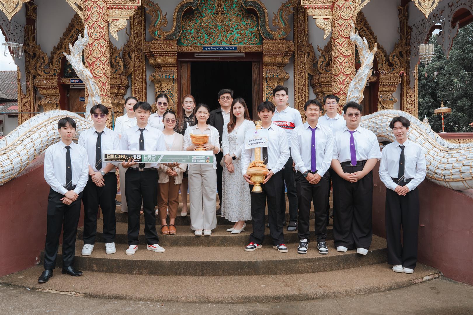 ถวายเทียนพรรษา