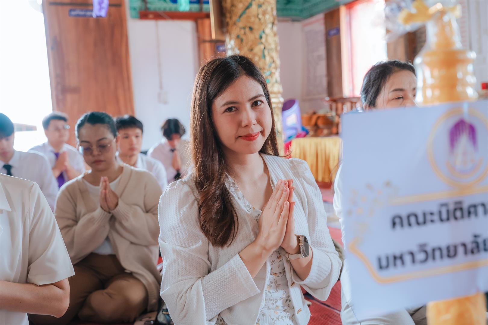 ถวายเทียนพรรษา