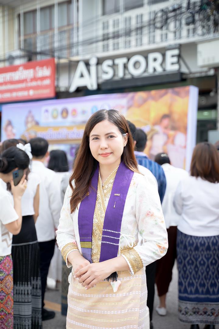 ห่มผ้าพระธาตุจอมทอง